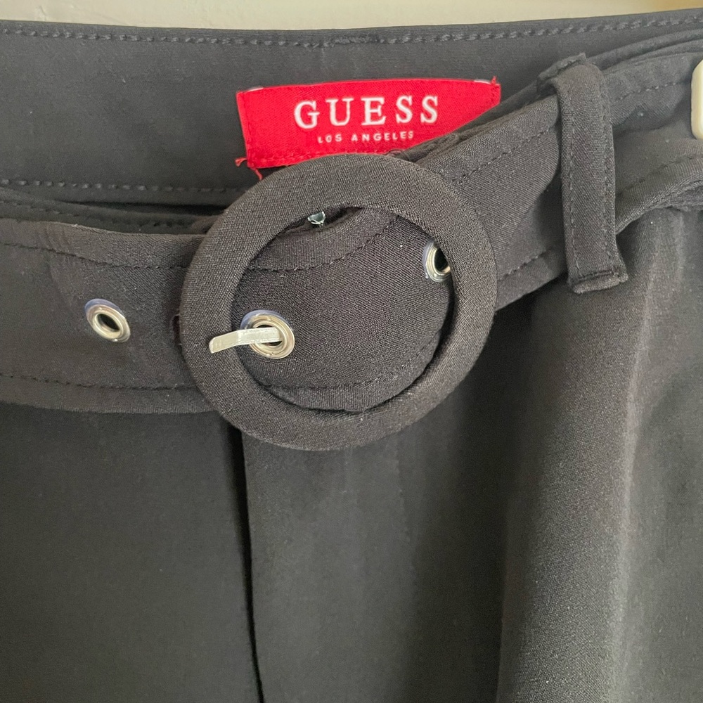 Guess Shorts - Picture 3 of 5